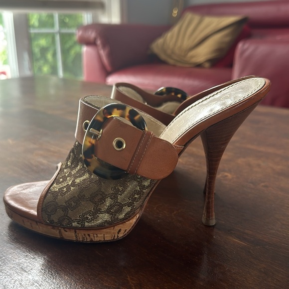 Woman’s Casadei made in Italy Heals - Picture 2 of 5